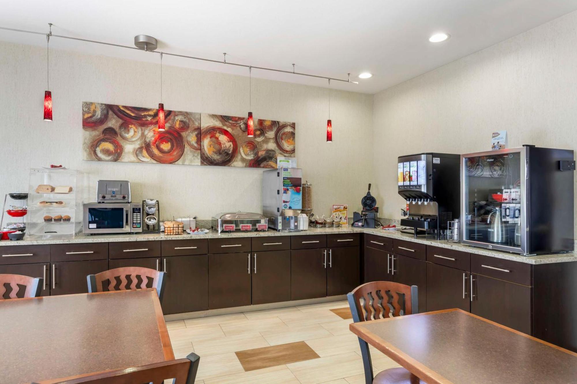 Best Western Plus Lake Worth Buitenkant foto