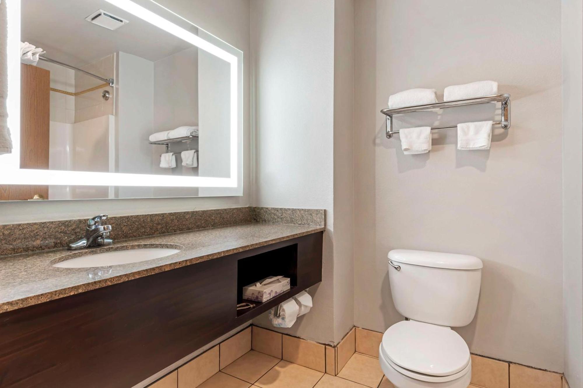 Best Western Plus Lake Worth Buitenkant foto