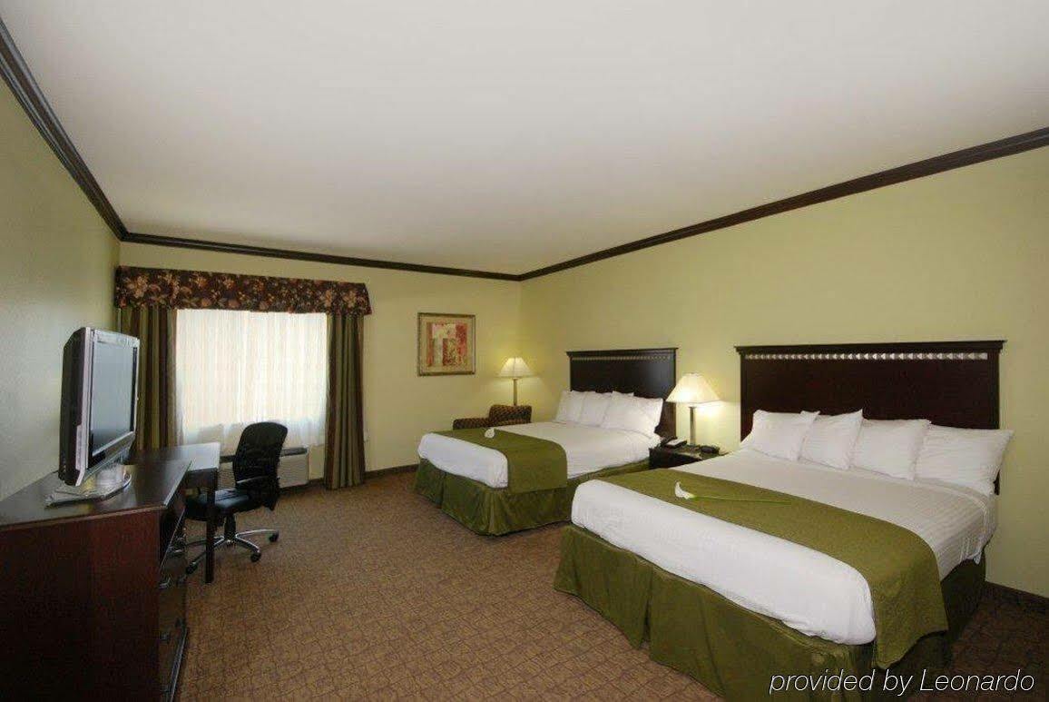 Best Western Plus Lake Worth Buitenkant foto