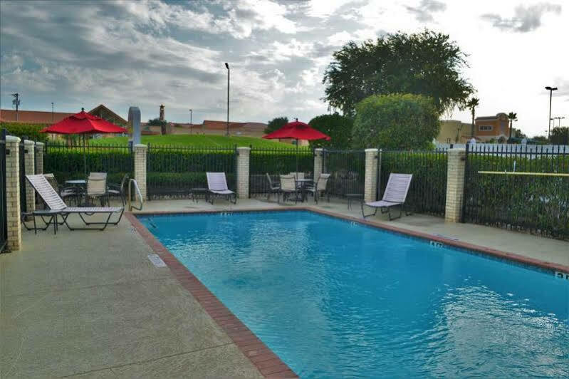 Best Western Plus Lake Worth Buitenkant foto
